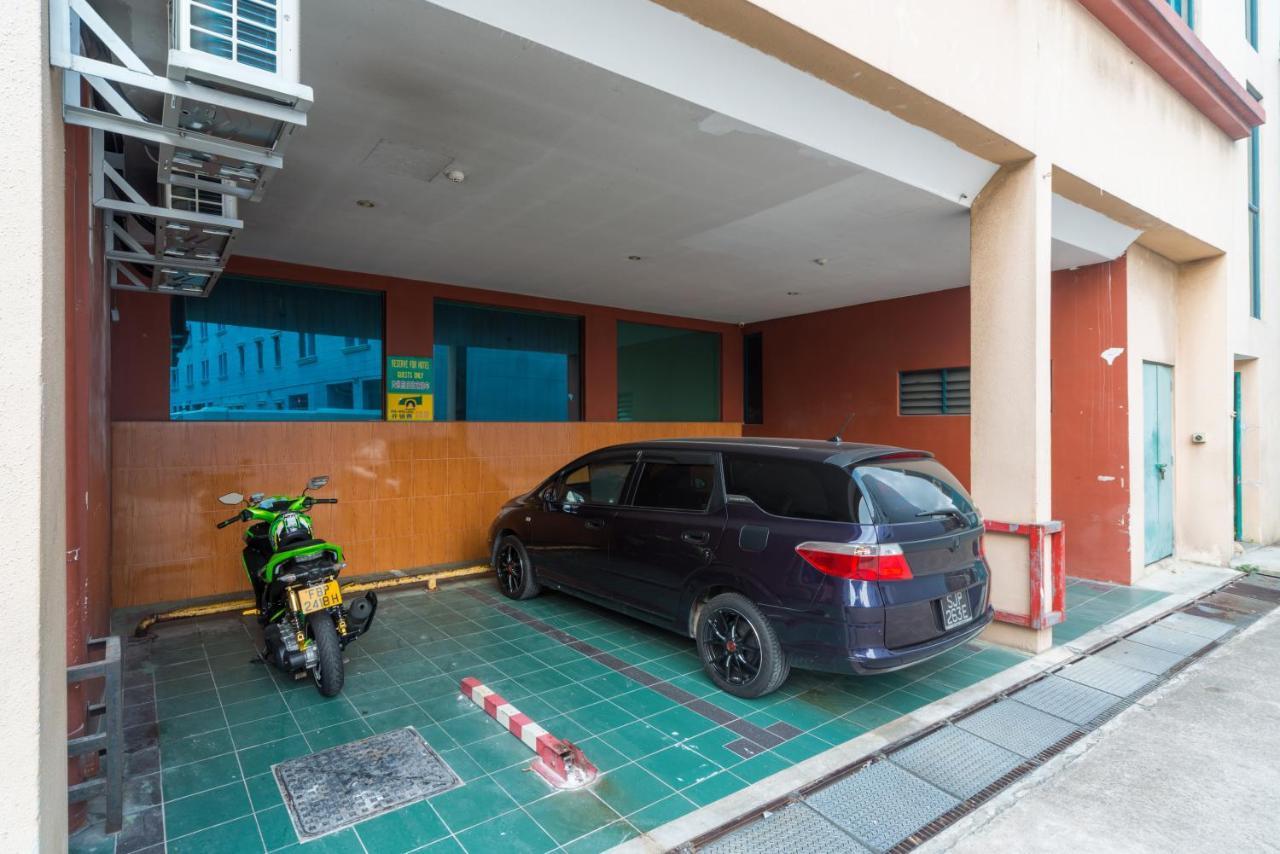 ホテル Reddoorz At Geylang シンガポール エクステリア 写真